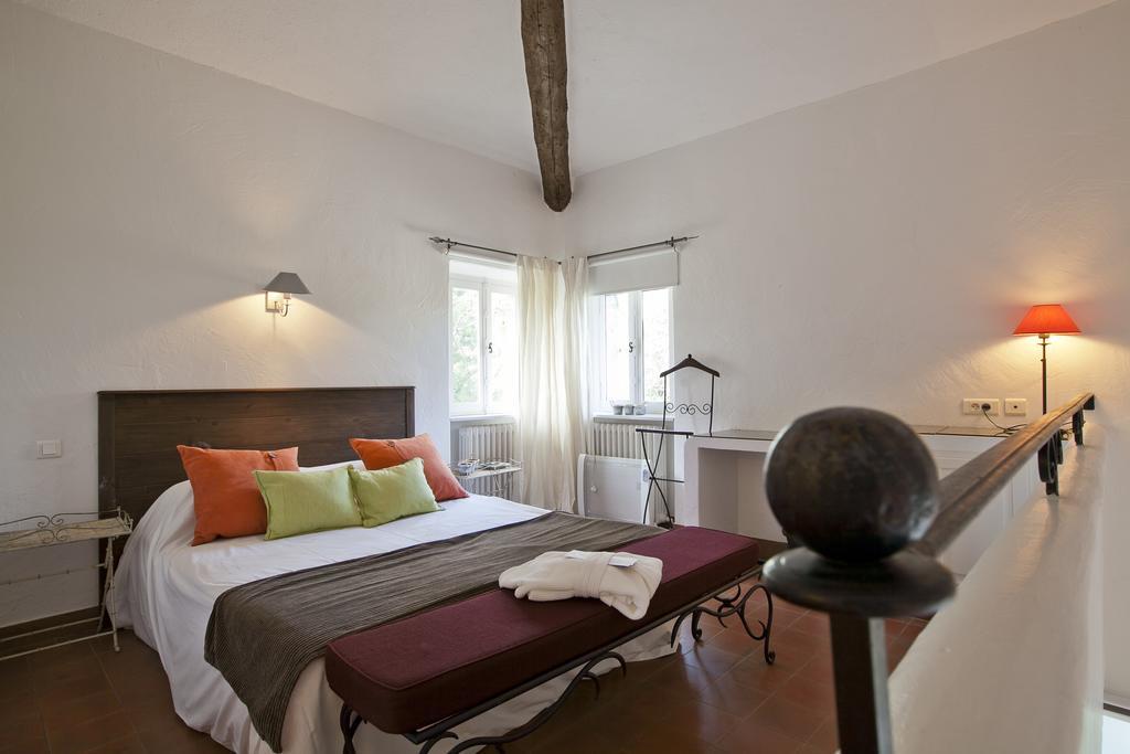 Le Manoir De L'etang Hotel 3*